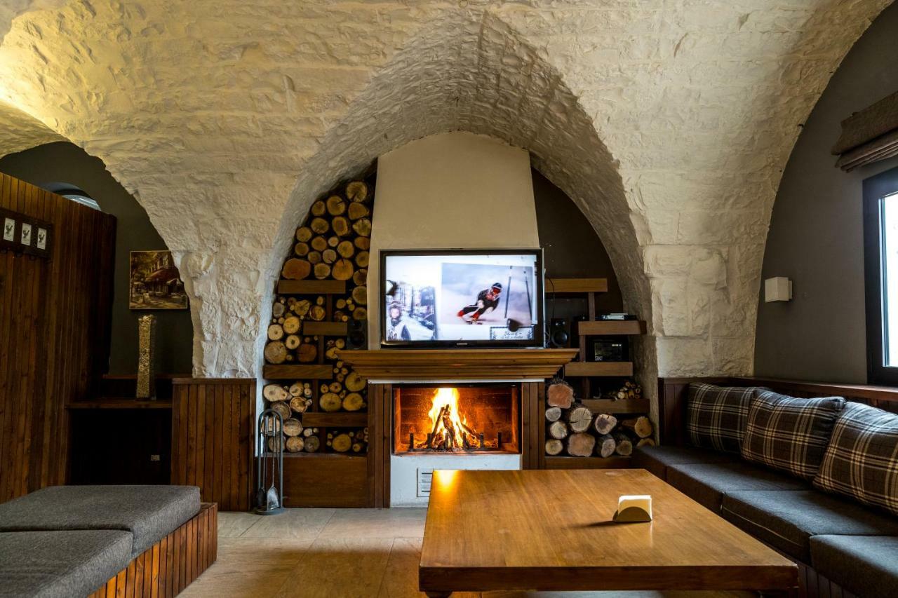 Urban Faqra Hotel Mzaar Kfardebian エクステリア 写真